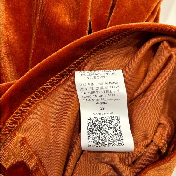 Women’s SHEIN Button Front Velvet Shirt Size 4 - Picture 5 of 11